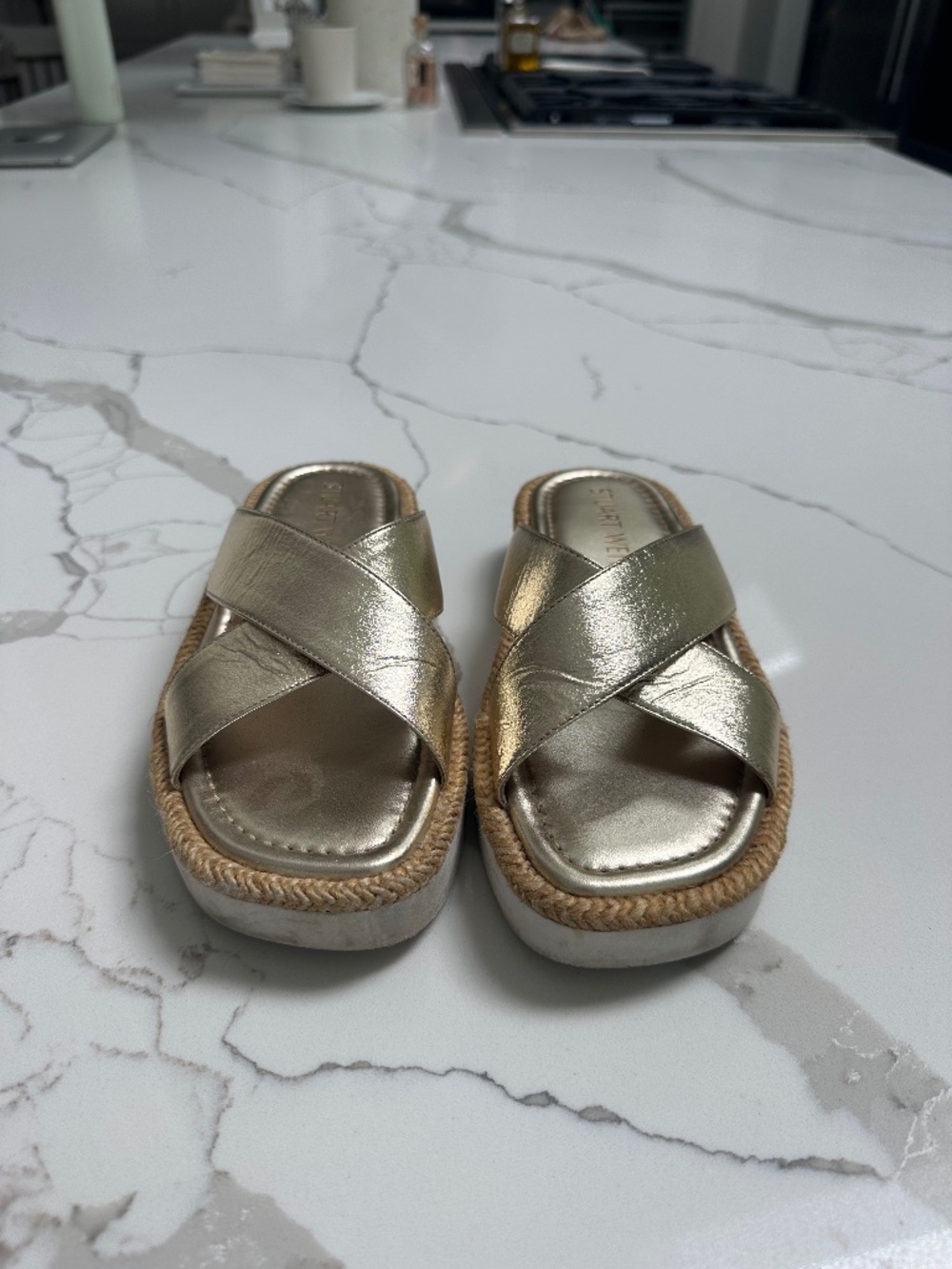 Stuart Weitzman Gold Metallic Sandals Sz 6